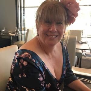 Meet your Posher, Carolyne